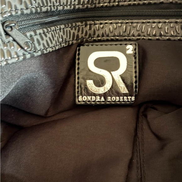 SONDRA ROBERTS 2 Gray Snakeskin Print Bag - Picture 4 of 9